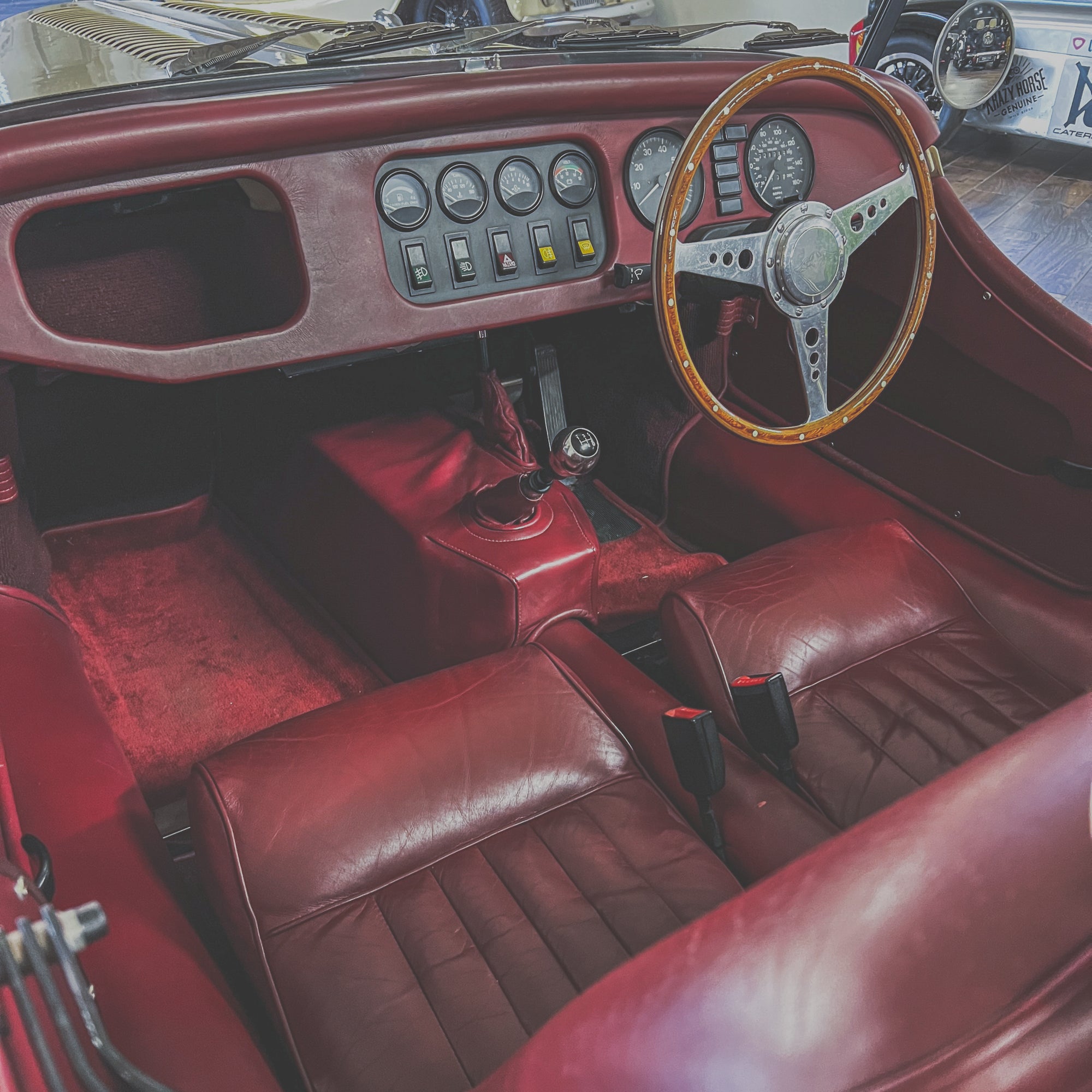 Morgan 4/4 1.8 Twin Cam 16v Ford Z-tec - Morgan Classic Sport Ivory