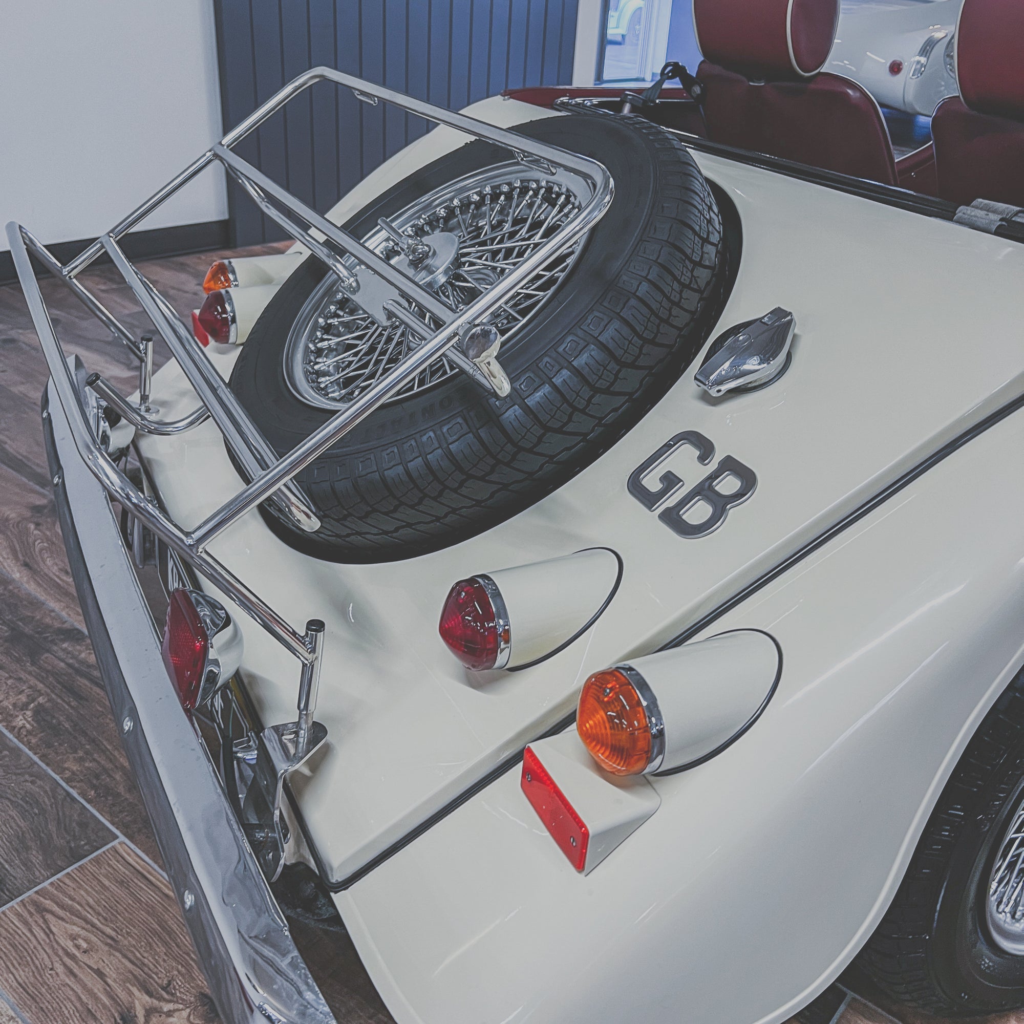 Morgan 4/4 1.8 Twin Cam 16v Ford Z-tec - Morgan Classic Sport Ivory