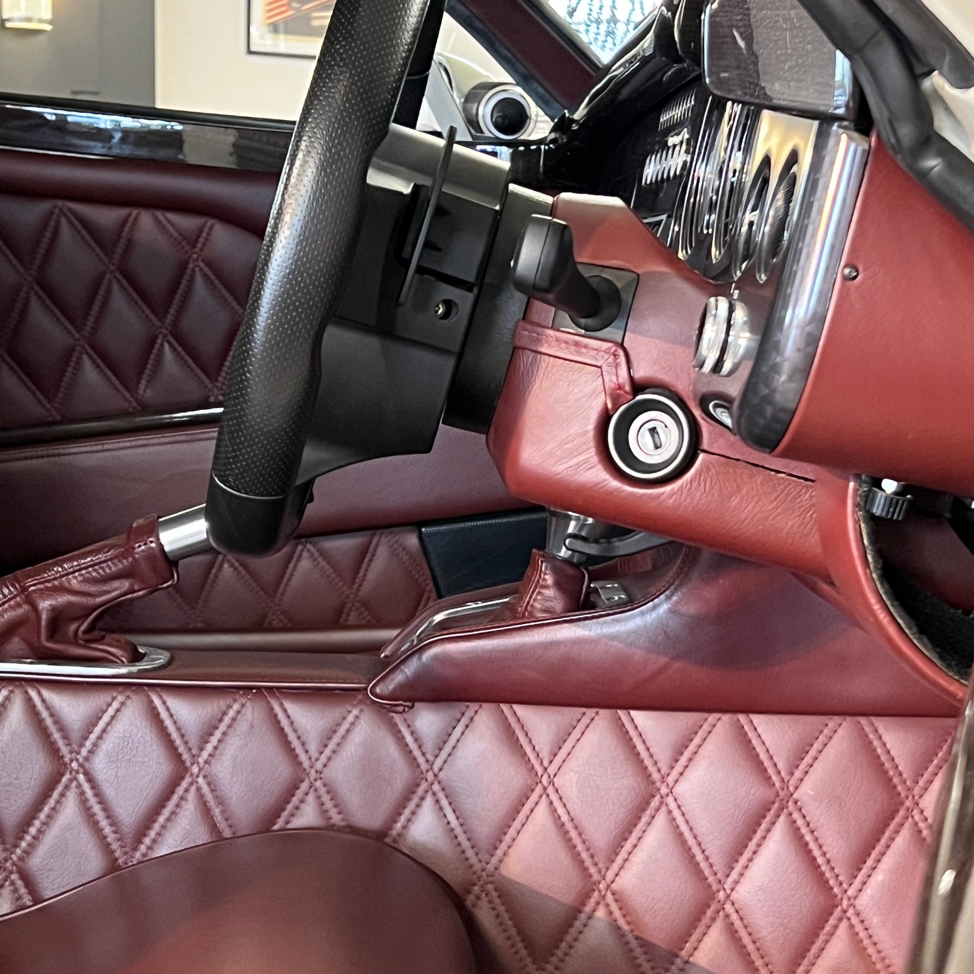 Morgan Aero Coupe 4.8 V8 No. 31 of Only 38 Ever Made  - Porsche Heron White