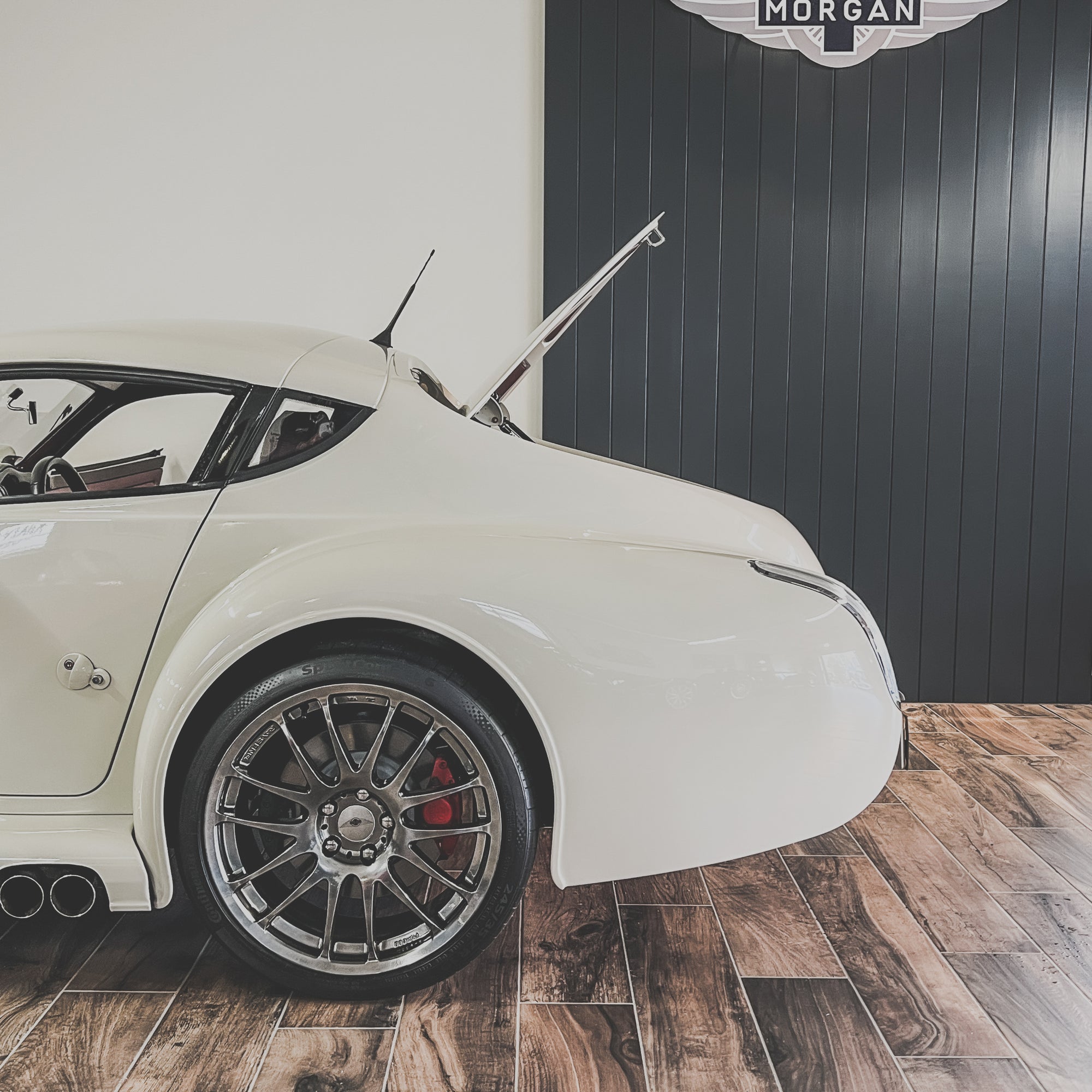Morgan Aero Coupe 4.8 V8 No. 31 of Only 38 Ever Made  - Porsche Heron White