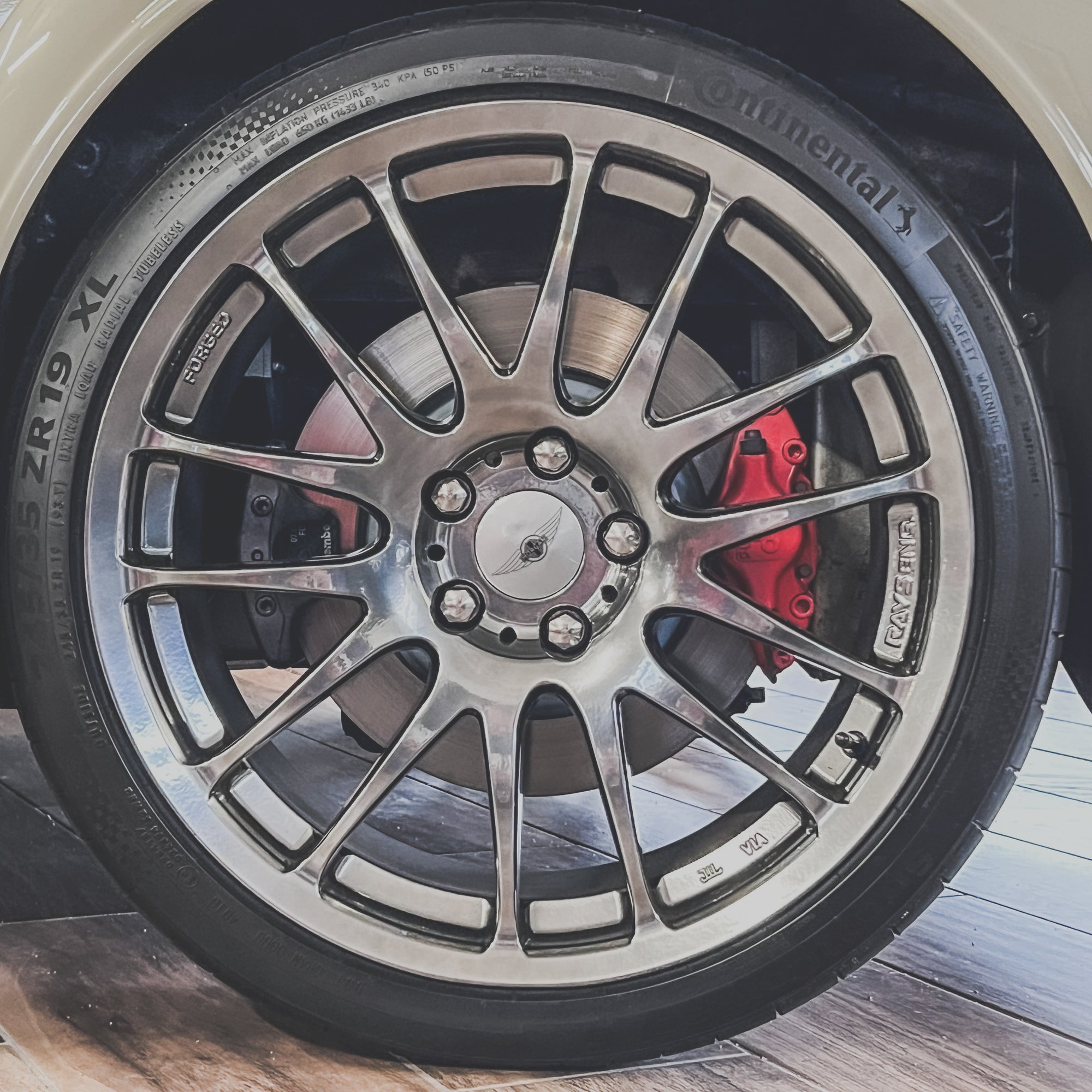 Morgan Aero Coupe 4.8 V8 No. 31 of Only 38 Ever Made  - Porsche Heron White