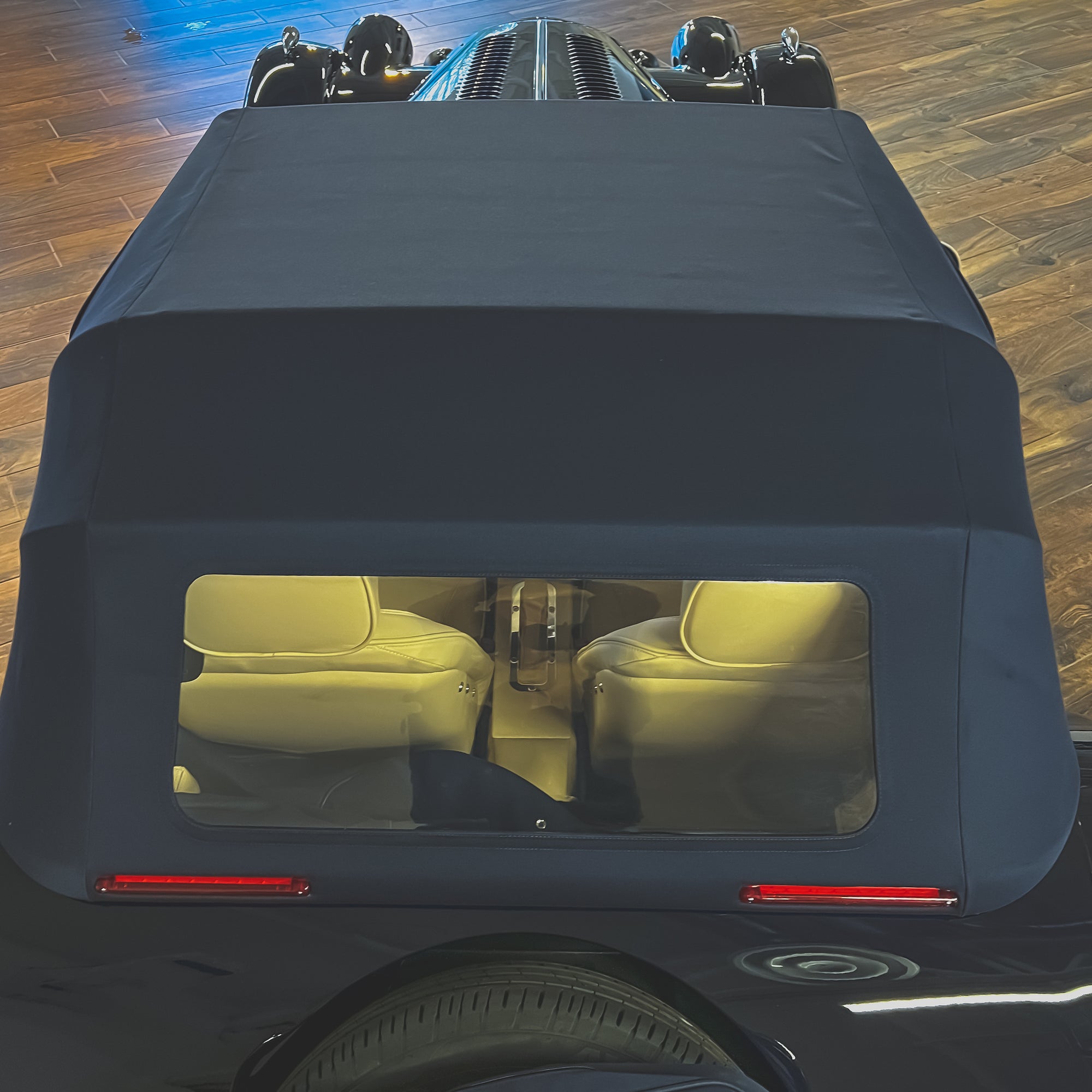 Morgan Plus Four Automatic - Classic Ferrari Midnight Blue