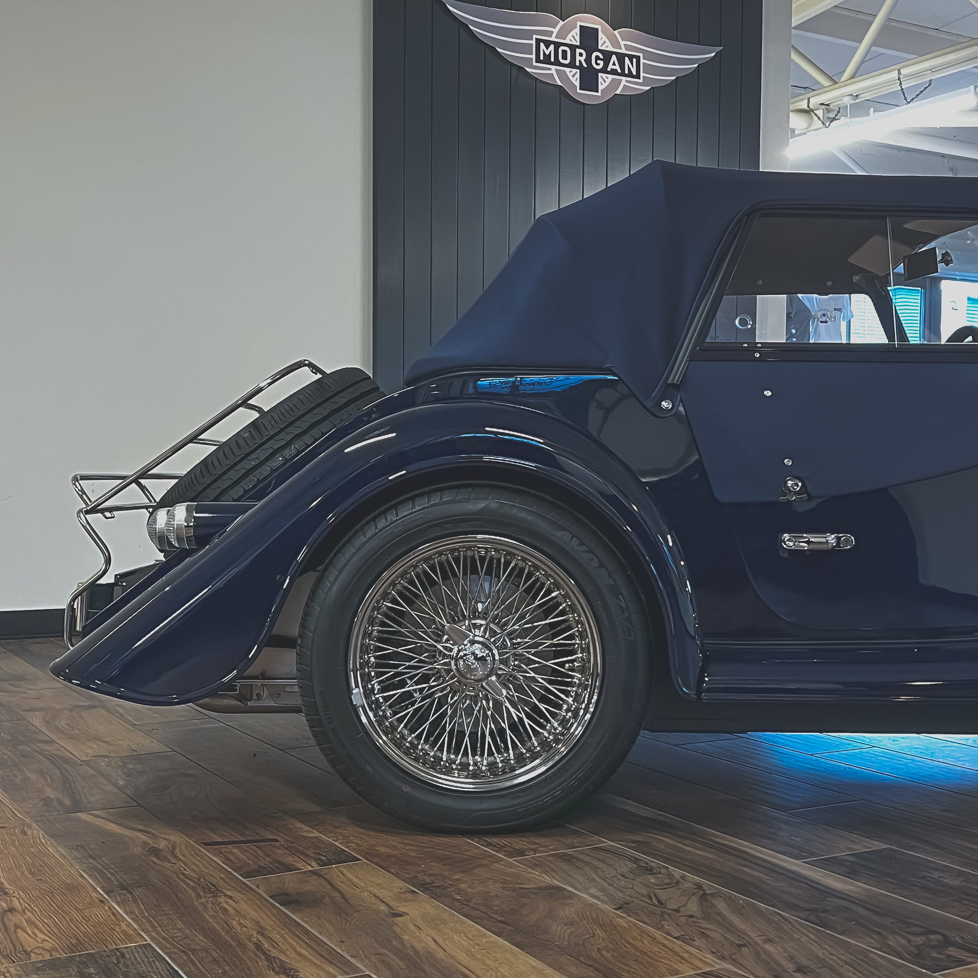 Morgan Plus Four Automatic - Classic Ferrari Midnight Blue