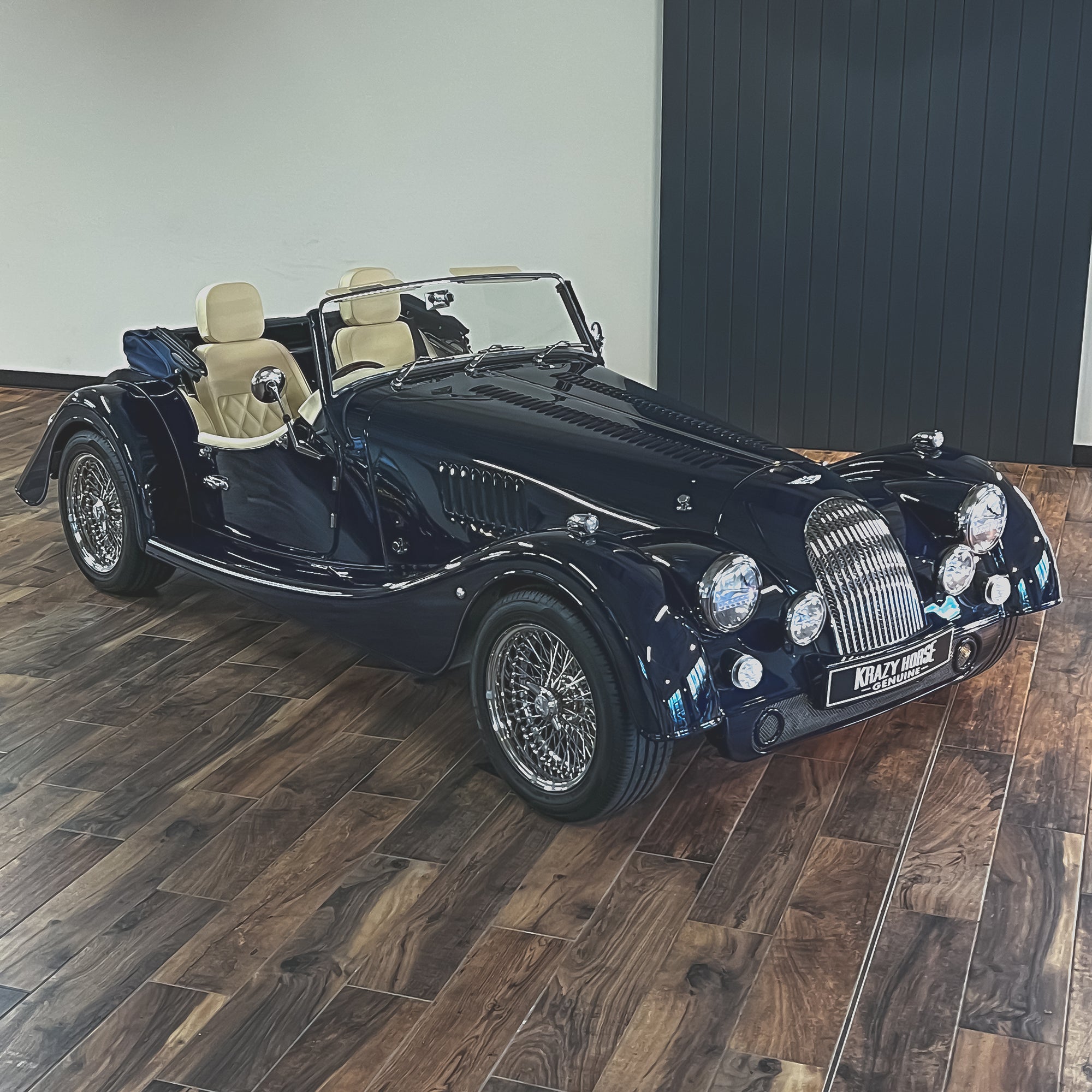Morgan Plus Four Automatic - Classic Ferrari Midnight Blue