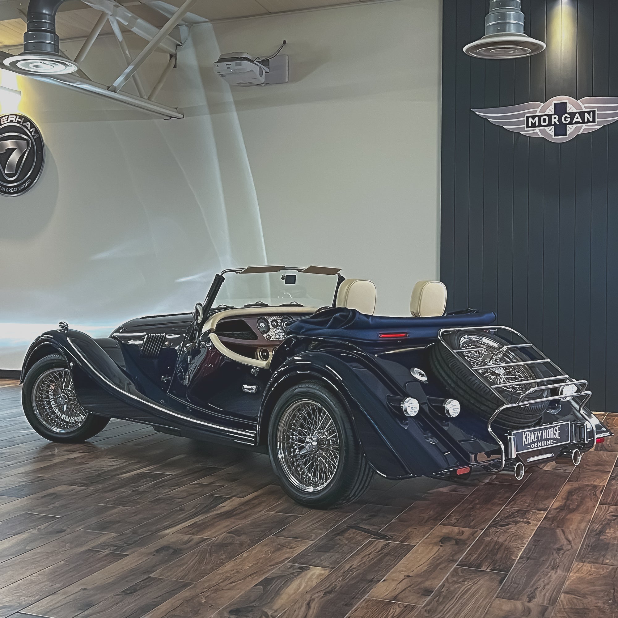 Morgan Plus Four Automatic - Classic Ferrari Midnight Blue