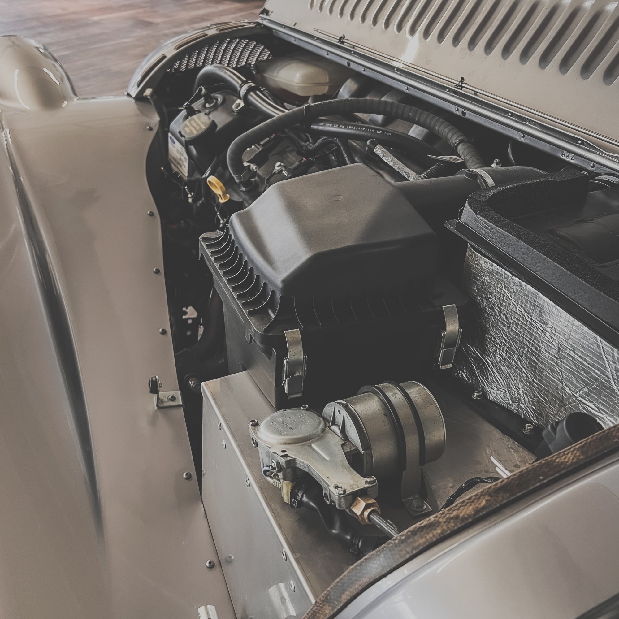 Morgan Roadster 3.7 V6 300 BHP - Porsche GT Silver