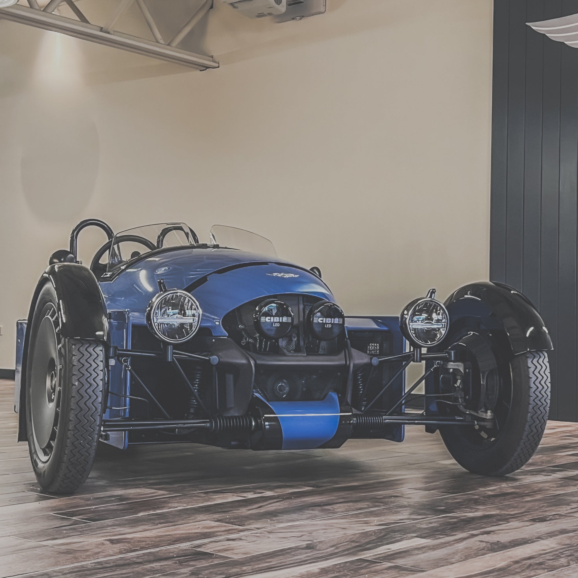 Morgan Super 3 - Yas Marina Blue