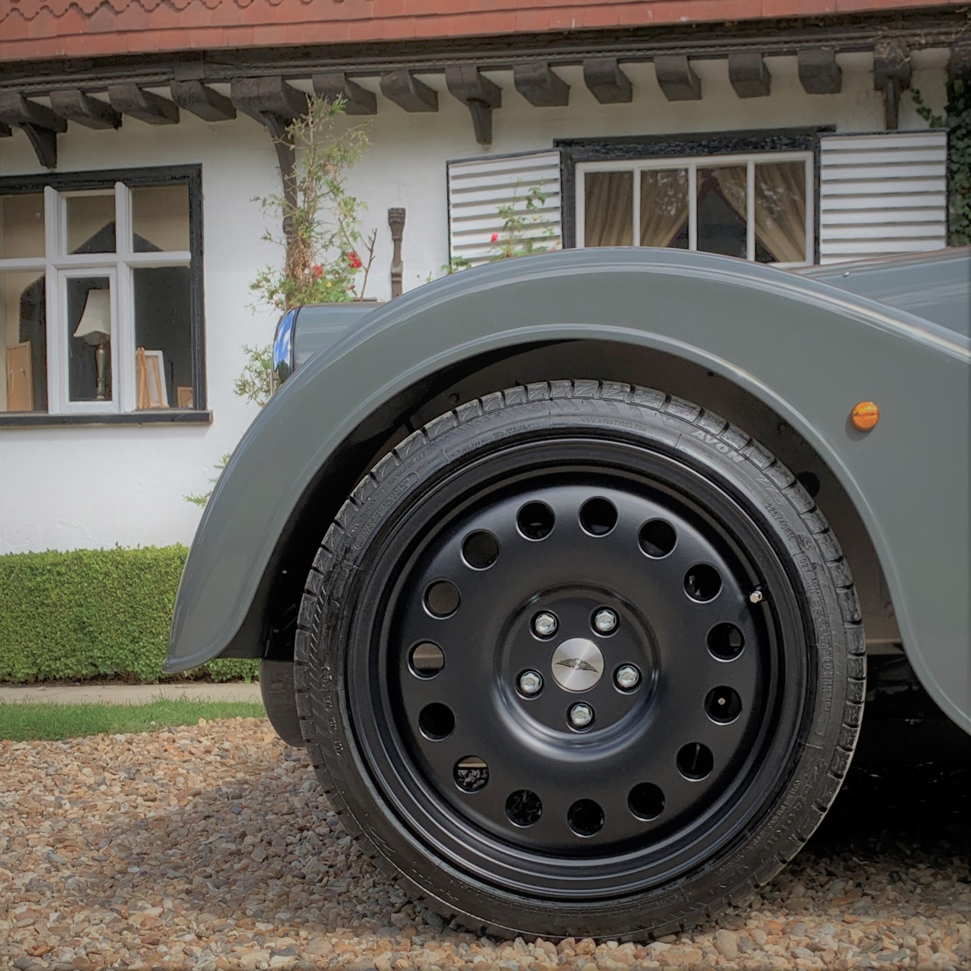 Morgan Plus Six - Vintage Sports Grey