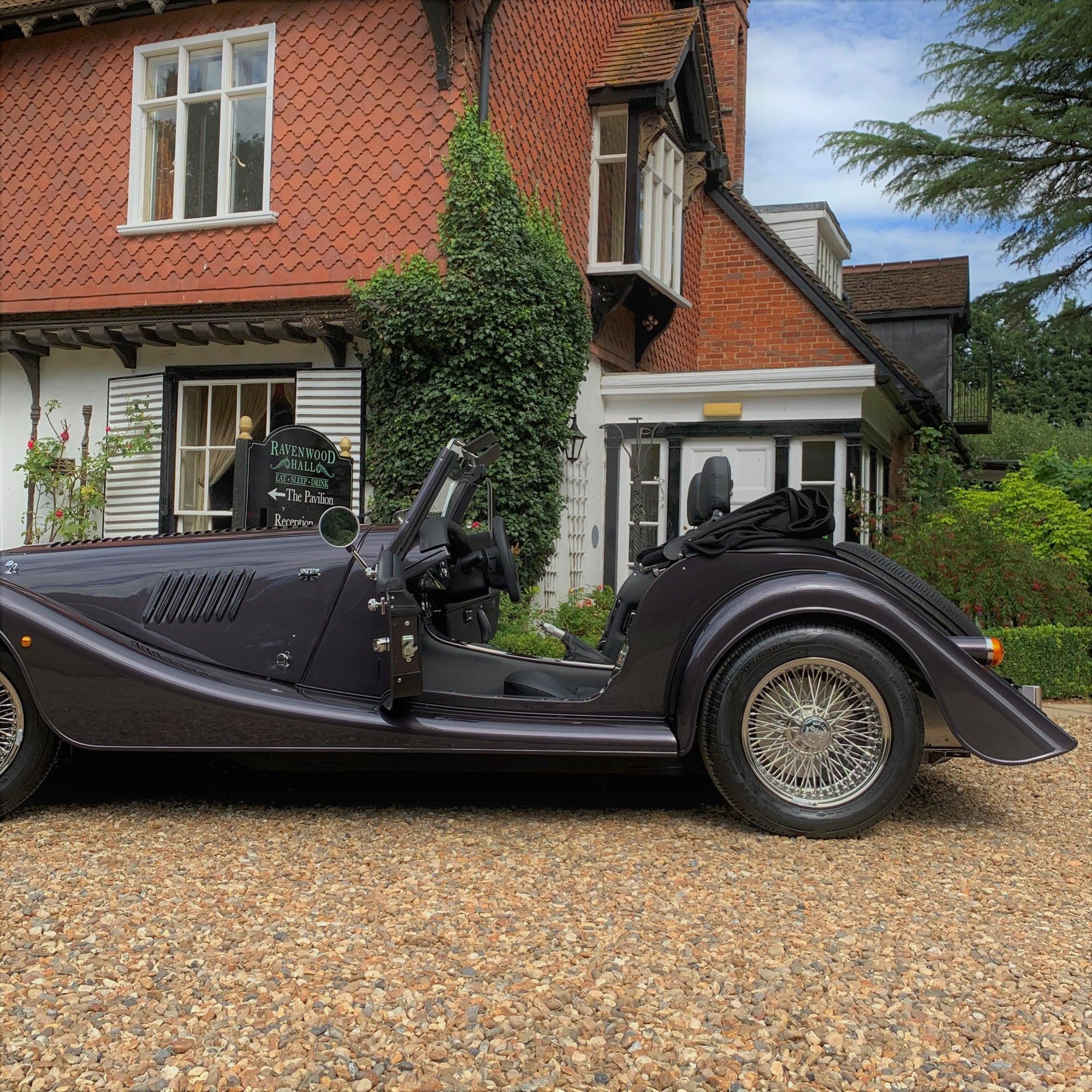 Morgan Plus Four - Metallic Morgan Regal Grey