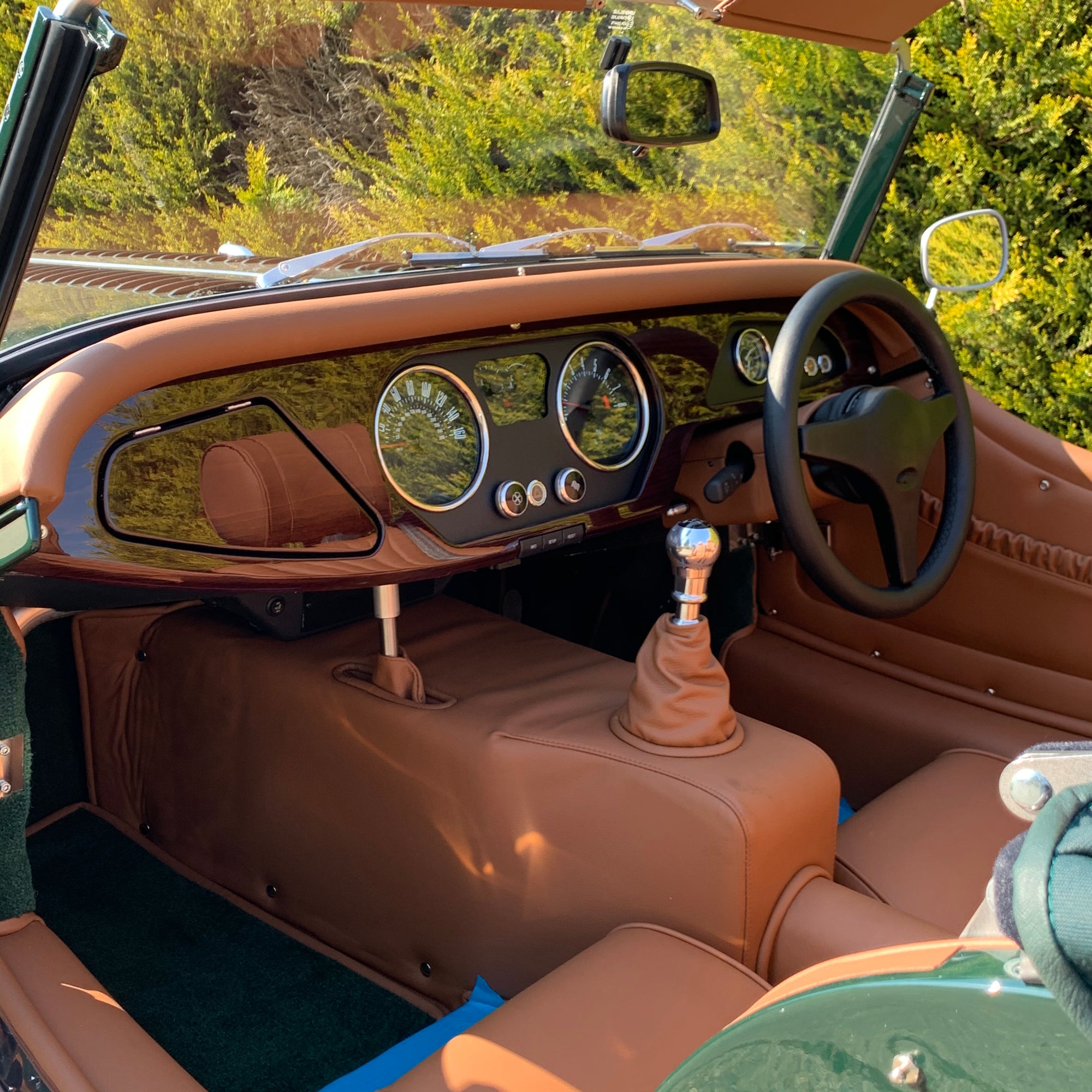 SOLD - MORGAN ROADSTER 3.7 V6 - MORGAN SPORTS GREEN