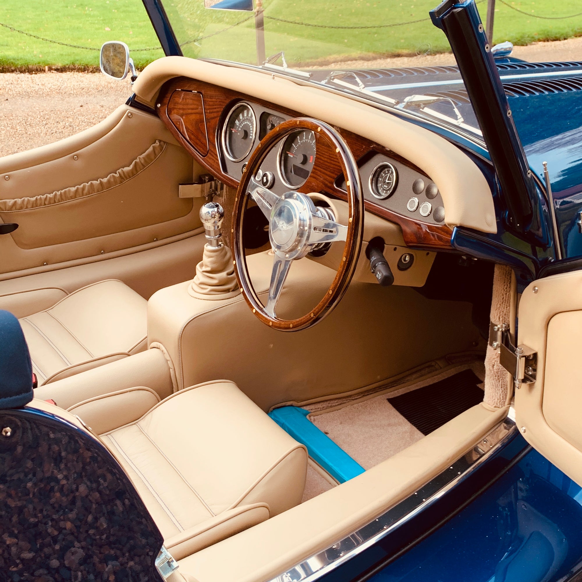 SOLD - Morgan Roadster Le Mans Blue