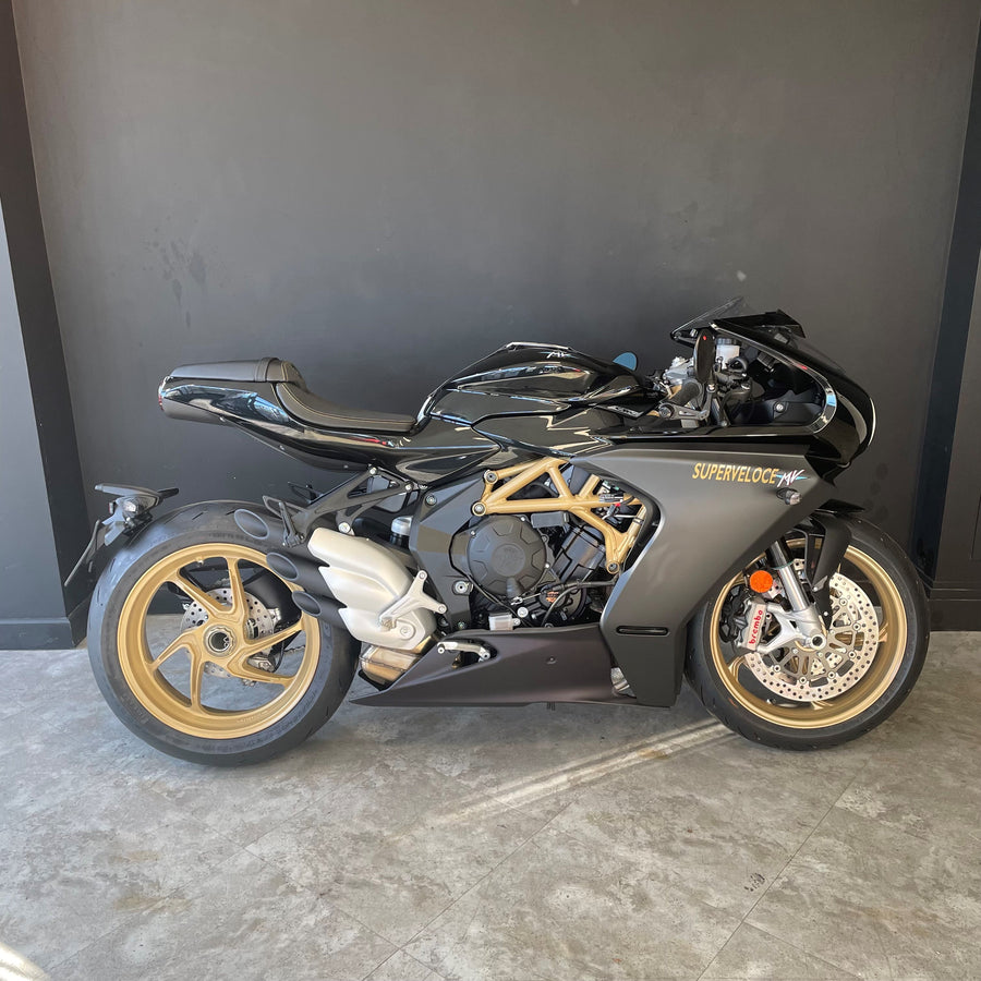 MV Agusta - Superveloce - Nero/Grigio Black/Grey - PreLoved