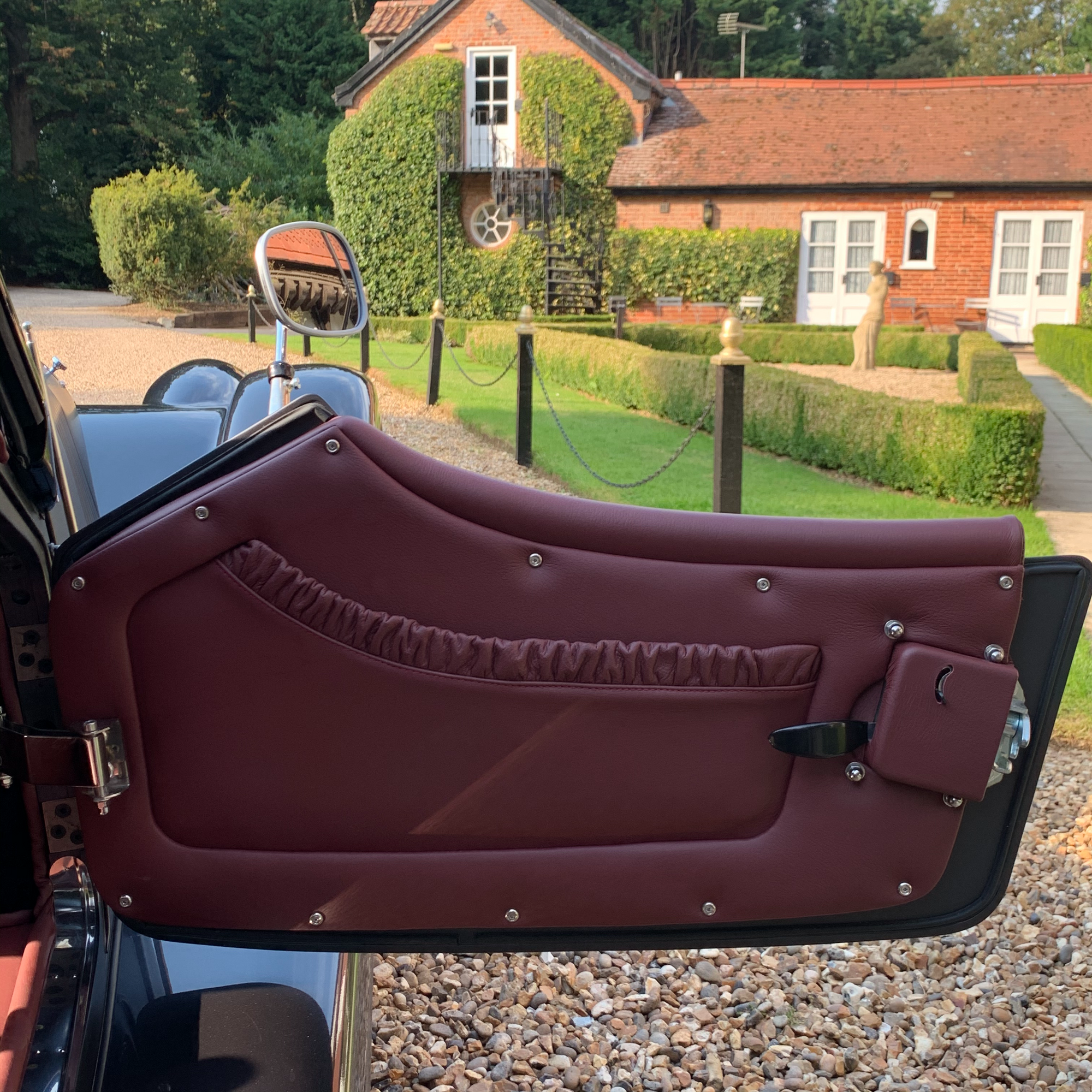 Morgan Roadster - Shadow Edition